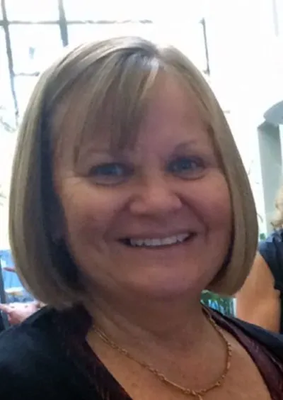 Suzanne Raven